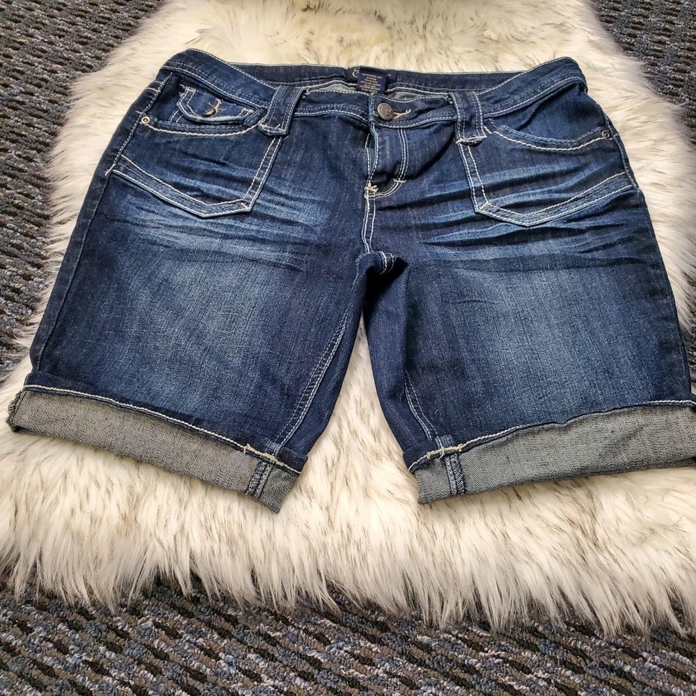 Blue jean shorts (15)
